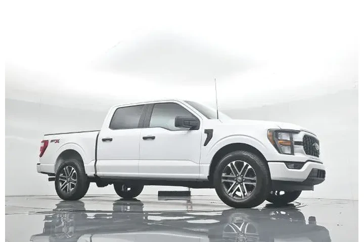 $32700 : Ford F-150 2023 4x2 XL 4dr S image 4