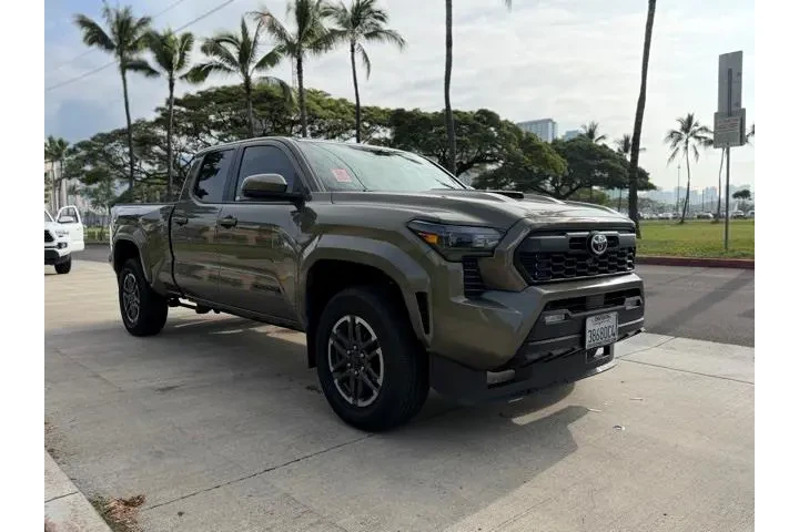 $39918 : Toyota Tacoma 2024 4x2 TRD S image 1
