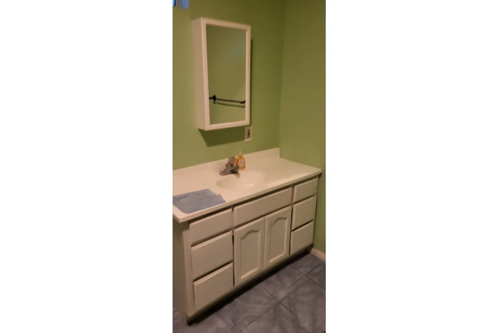 $1100 : Se Renta Cuarto Echo Park image 4