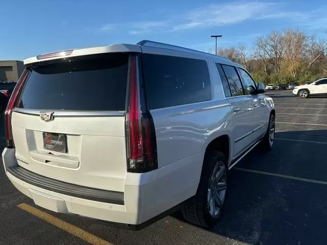 $23995 : Pre-Owned 2017 Escalade ESV P image 9