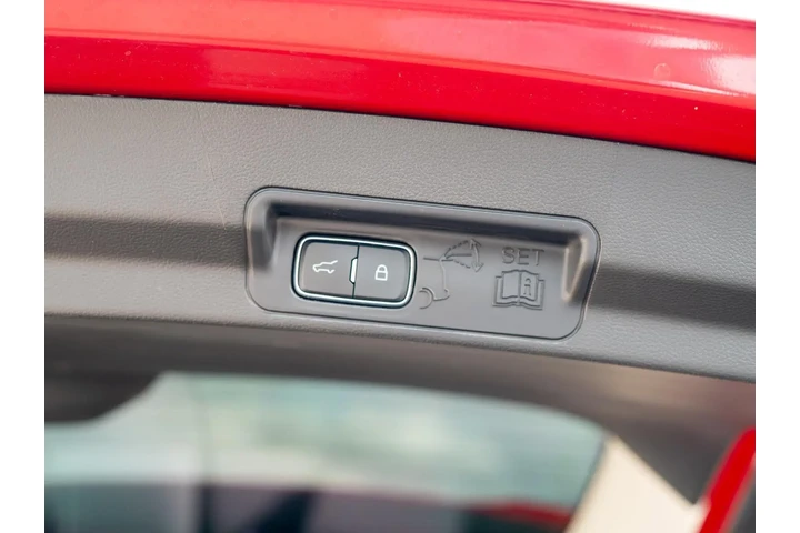 $51222 : 2025 Explorer Platinum image 8