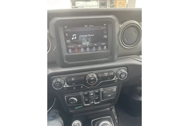 $17347 : Jeep Wrangler Unlimited 2019 image 6