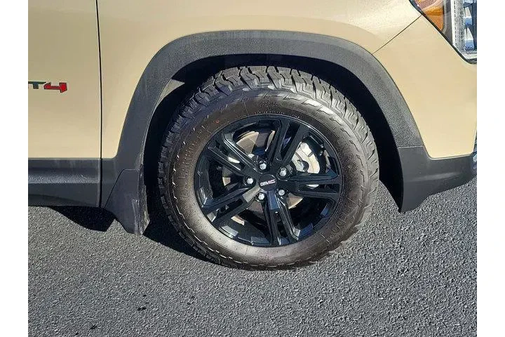 $24766 : GMC Terrain 2022 AWD AT4 4dr image 8