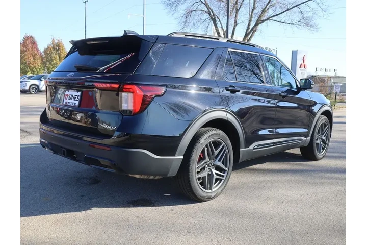 $39577 : Ford Explorer 2025 AWD ST-Li image 10