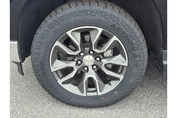 $38999 : Chevrolet Silverado 1500 202 image 9