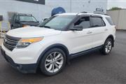 $4500 : 2011 Explorer XLT thumbnail