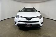 $17297 : 2018 RAV4 LE thumbnail