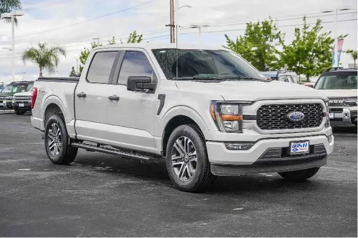 $29995 : Ford F-150 2023 4x2 XLT 4dr image 5