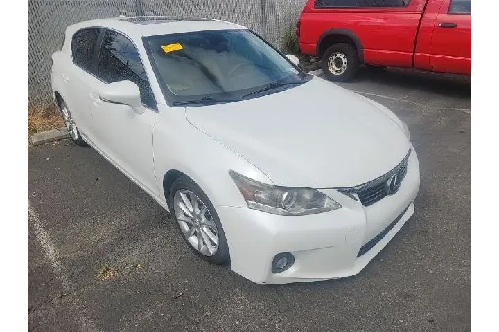 $9991 : Lexus CT 200h 2013 4dr Hatch image 1