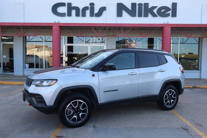 $24988 : 2024 Compass Trailhawk 4x4 image 1