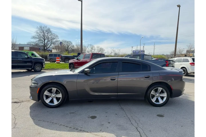 $7980 : 2016 Charger SXT image 5