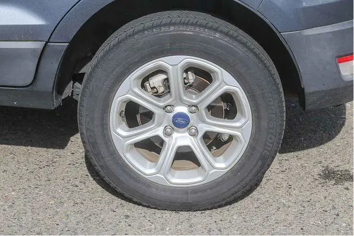 $13991 : Ford EcoSport 2019 AWD SE 4d image 10