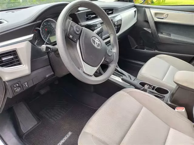 $7900 : 2016 Corolla LE Clean Title image 6