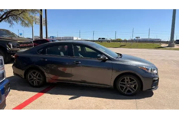 $17995 : Kia Forte 2021 GT-Line 4dr S image 6