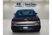 $20566 : Hyundai ELANTRA 2024 SEL 4dr thumbnail