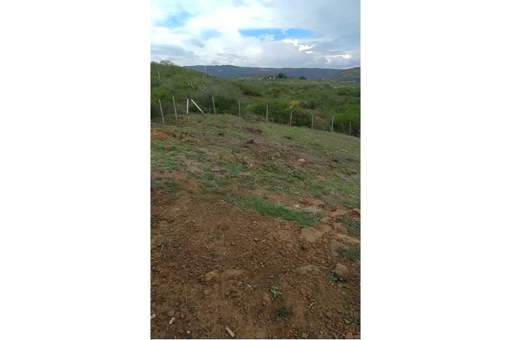 $15 : Vendo terreno los santos image 2