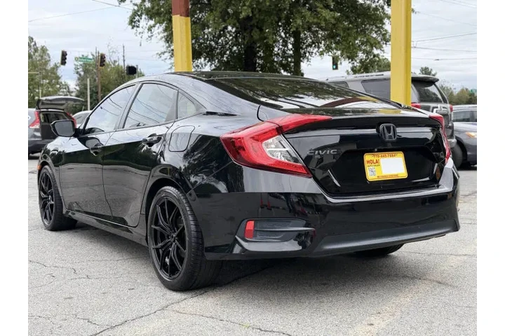 2017 Civic LX image 5