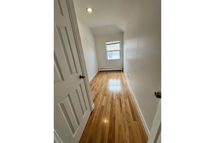 $2701 : UNIDAD TIPO ATTIC 3 RECAMARAS image 5