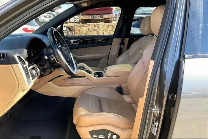 $34983 : Porsche Cayenne 2019 AWD 4dr image 7