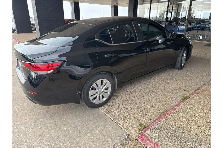 $17621 : Nissan Sentra 2024 S 4dr Sed image 4