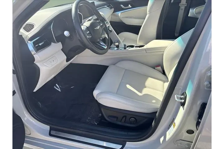 $35242 : Genesis G70 2025 2.5T Standa image 8
