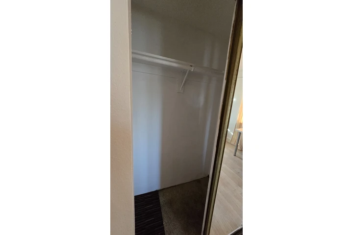 $800 : Cuarto De Renta image 4