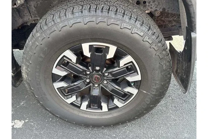 Nissan Frontier 2023 4x2 PRO image 5