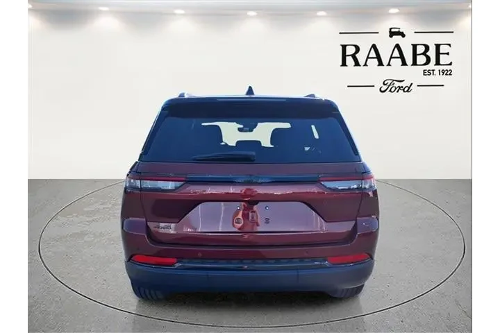 $37456 : Jeep Grand Cherokee 2025 4x4 image 6