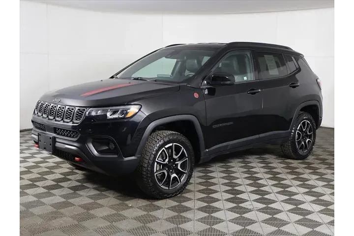 $21793 : Jeep Compass 2024 4x4 Trailh image 6