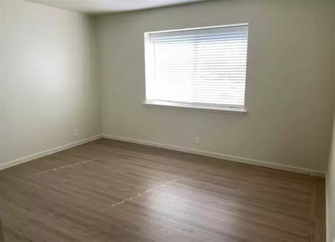 $800 : los sentidos en El Monte, CA image 3