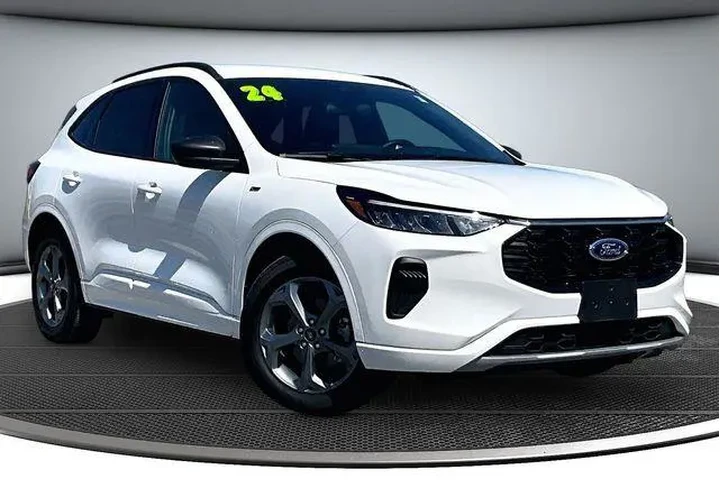 $23500 : Ford Escape 2024 ST-Line 4dr image 3