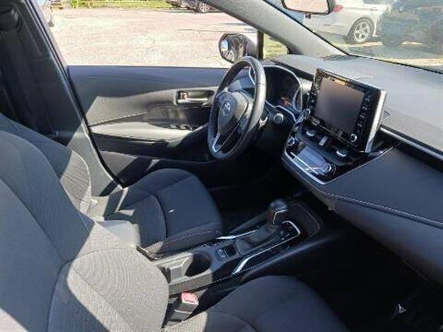 $16900 : 2019 Corolla Hatchback SE image 5