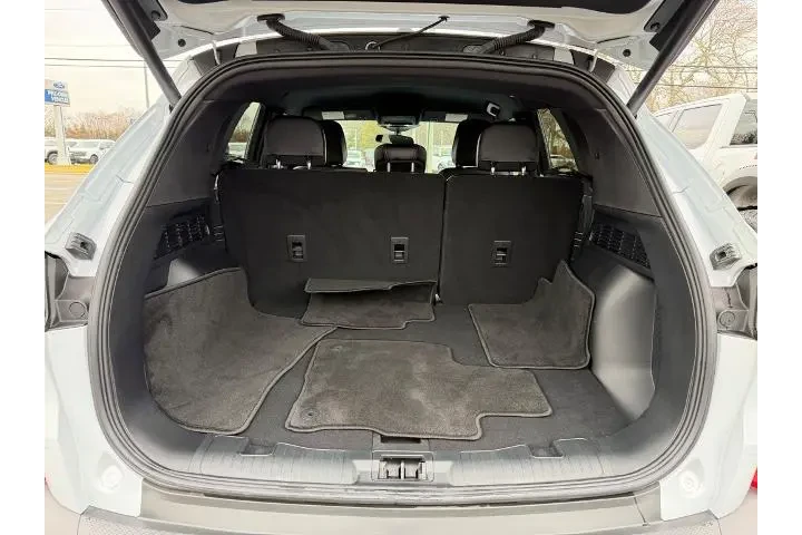 $28700 : Ford Escape 2025 AWD ST-Line image 8