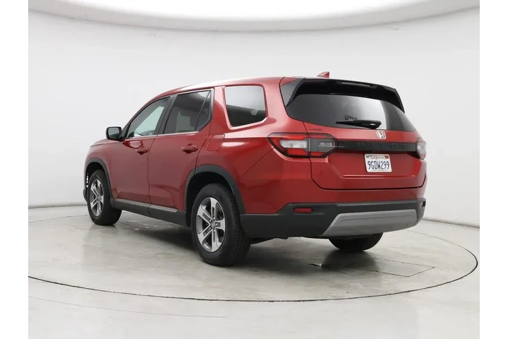 $35998 : Honda Pilot 2023 EX-L 4dr SU image 2