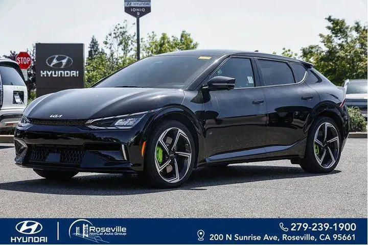 $29992 : Kia EV6 2023 AWD GT 4dr Cros image 1