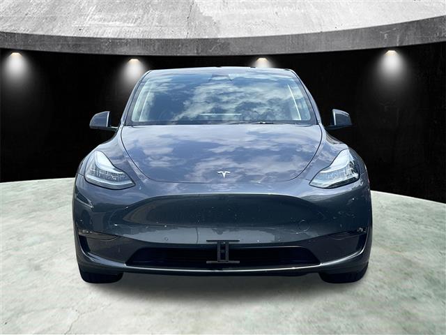 $27985 : Pre-Owned 2021 Model Y Long R image 2