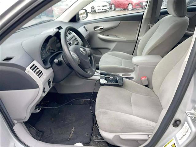 $10000 : 2012 TOYOTA COROLLA image 10