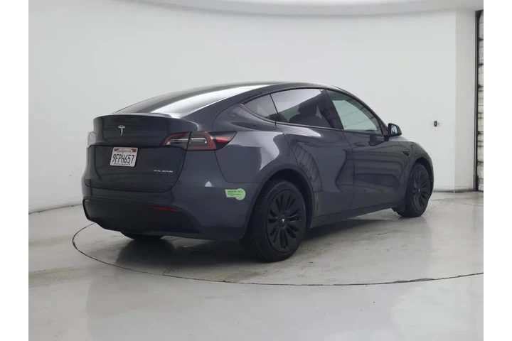 $32998 : Tesla Model Y 2023 AWD Long image 8