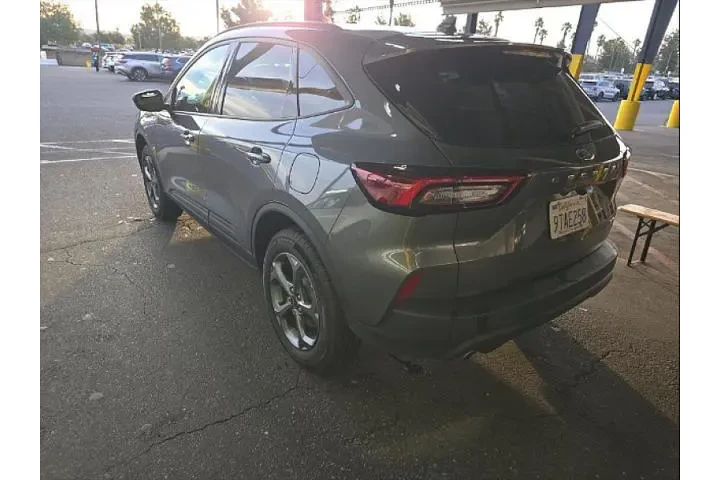 $28995 : Ford Escape 2025 AWD ST-Line image 1