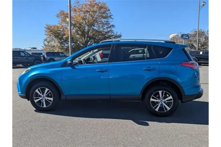 $19382 : Toyota RAV4 2017 XLE 4dr SUV image 6