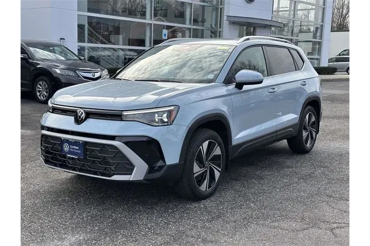 $28300 : Volkswagen Taos 2025 AWD SE image 8