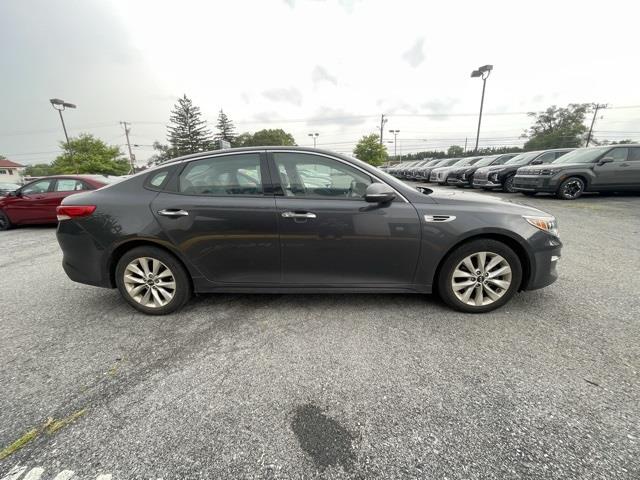 $11995 : PRE-OWNED 2017 KIA OPTIMA EX image 8