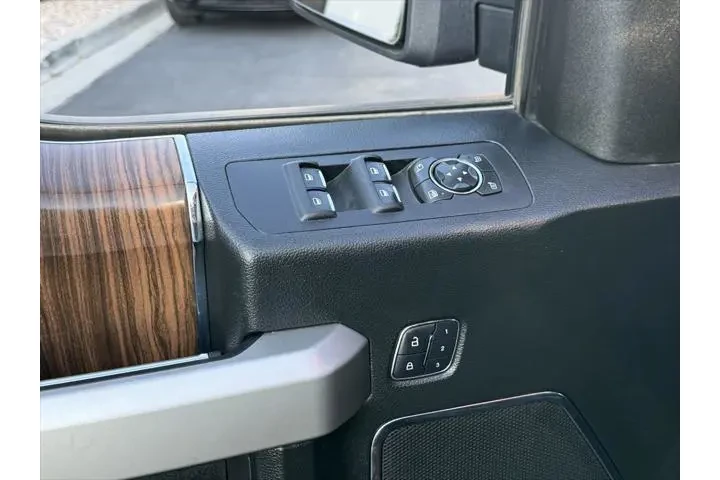 $22949 : Ford F-150 2016 4x4 Limited image 9