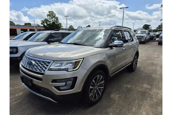 $19971 : Ford Explorer 2017 AWD Plati image 1
