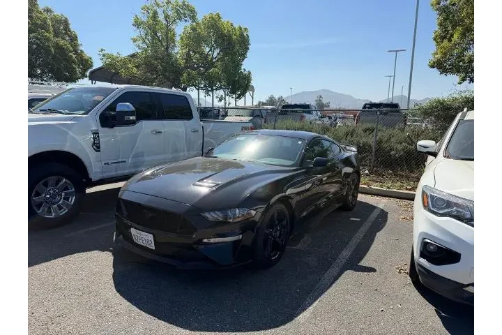 $32800 : Ford Mustang 2021 GT 2dr Fas image 1