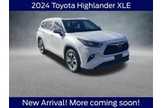 $39000 : Toyota Highlander 2024 LE 4d thumbnail