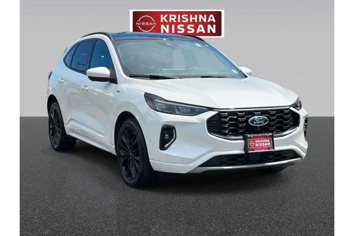 $27989 : Ford Escape 2023 AWD ST-Line image 4