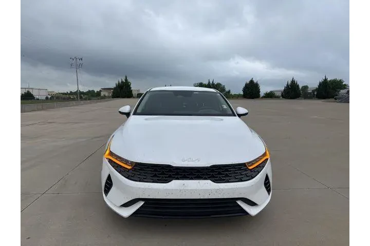 $15276 : Kia K5 2023 LXS 4dr Sedan image 2