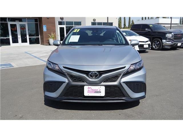 $23600 : 2021 Camry SE Sedan 4D image 3