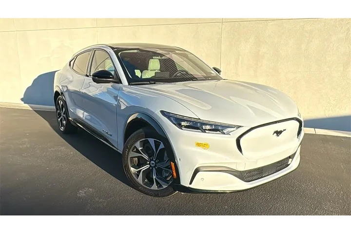 $28955 : Ford Mustang Mach-E 2022 Pre image 1